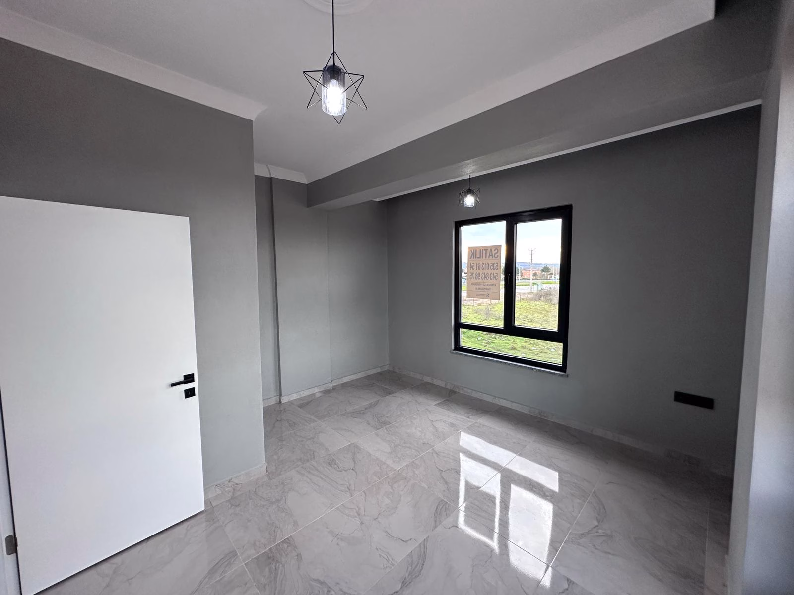 ANA YOLA VE DENİZE YAKIN DENİZ CEPHELİ • KÖŞE KONUM HAVUZLU MÜSTAKİL 4+1 LÜKS VİLLA Sakarya Kocaali'de | Satılık Arsalar & Lüks Villalar